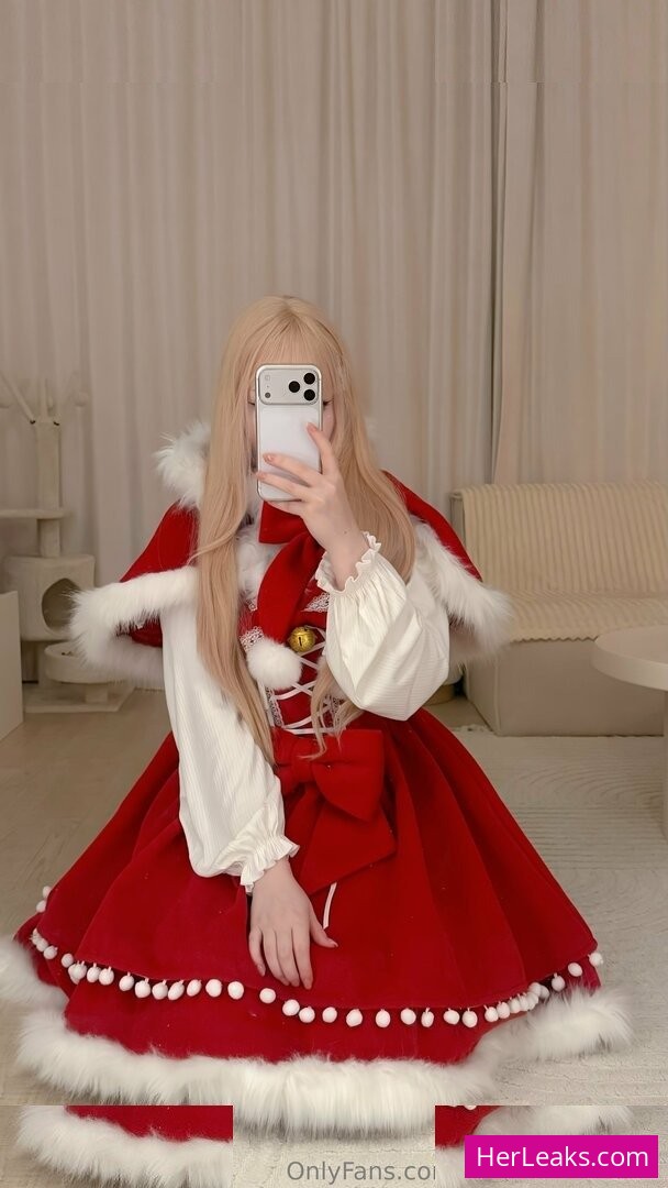 Alina Kim - Image 163