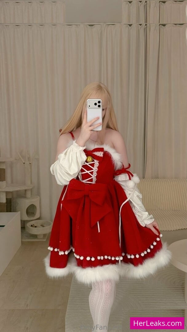 Alina Kim - Image 162