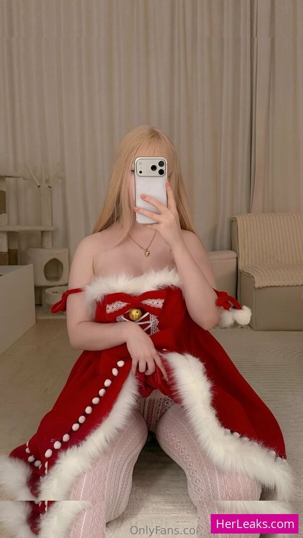 Alina Kim - Image 160