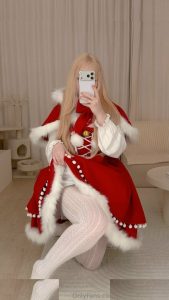 Alina Kim - Image 159