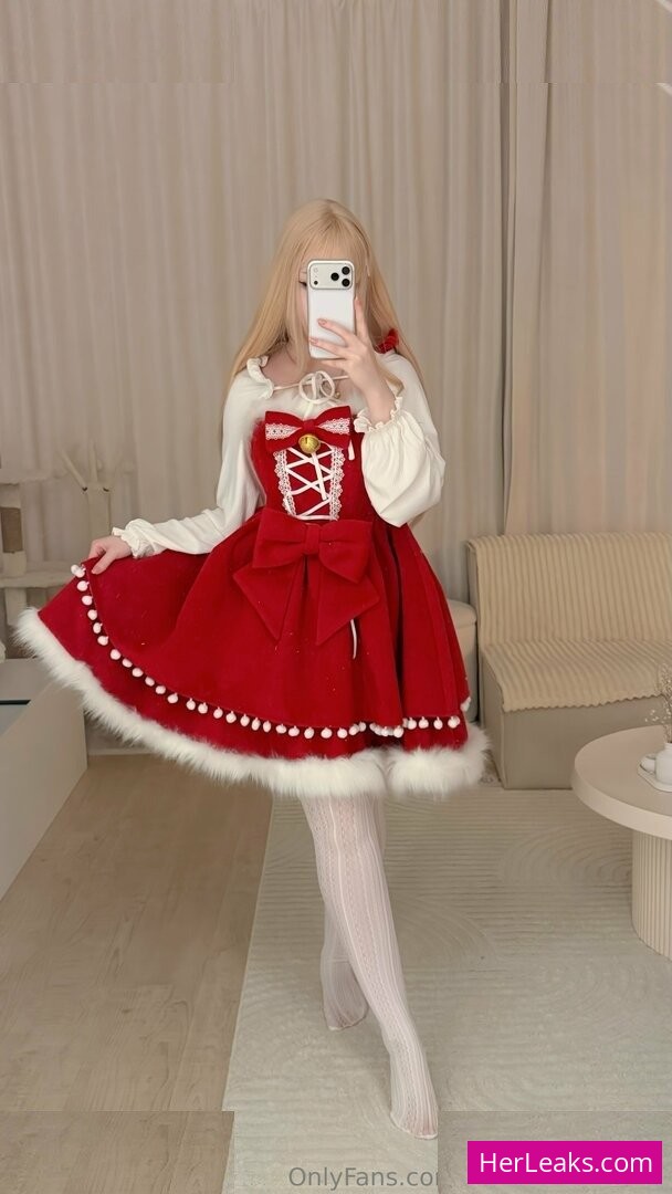 Alina Kim - Image 154