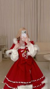 Alina Kim - Image 151