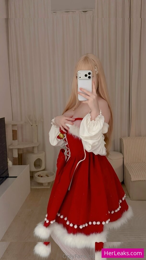 Alina Kim - Image 149