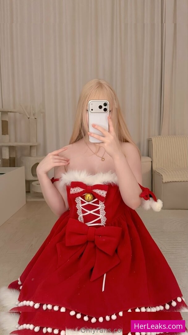 Alina Kim - Image 144