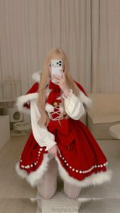 Alina Kim - Image 141