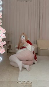 Alina Kim - Image 138