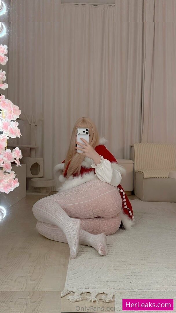 Alina Kim - Image 138