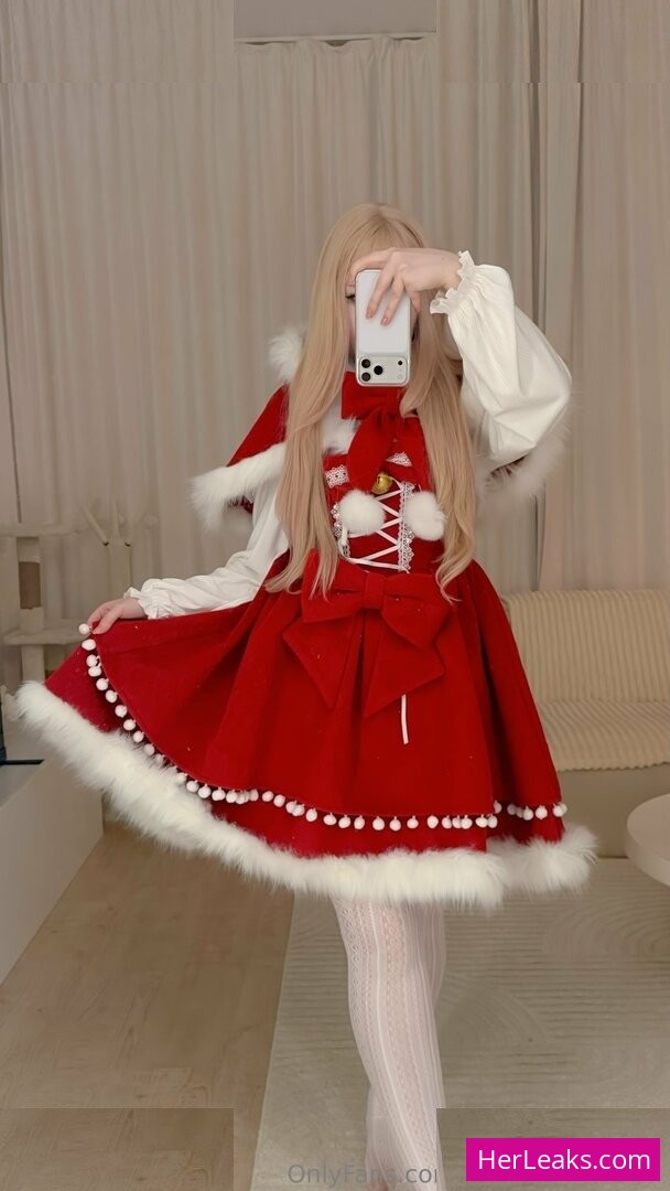 Alina Kim - Image 136
