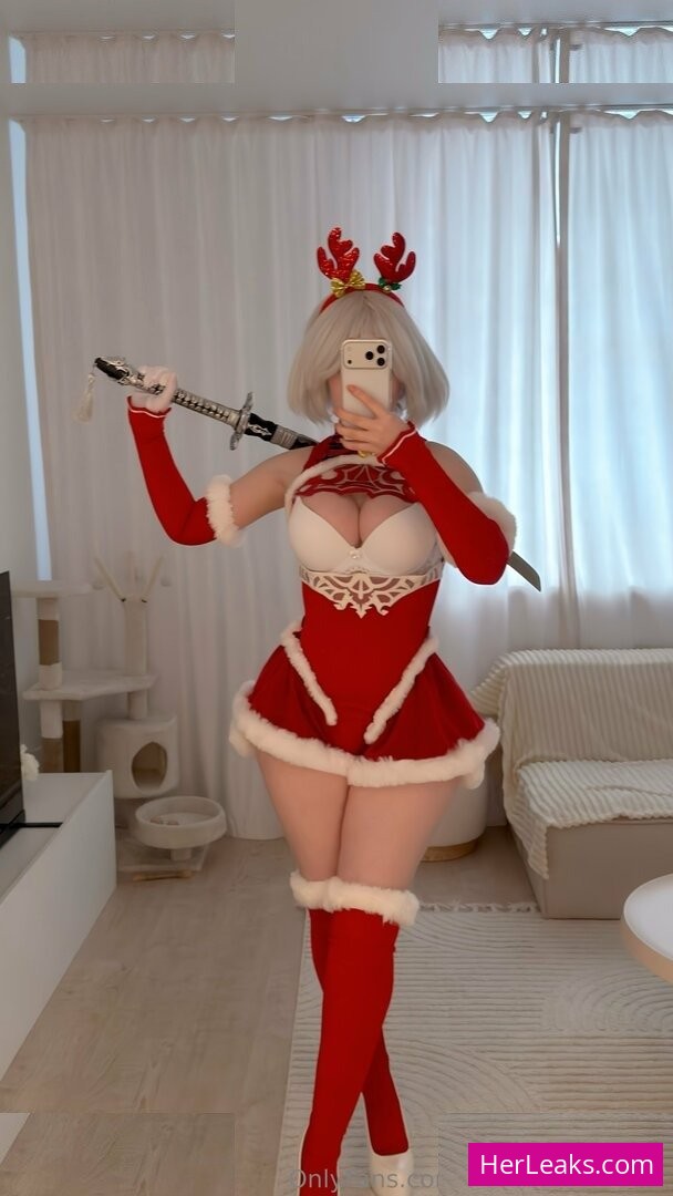 Alina Kim - Image 124