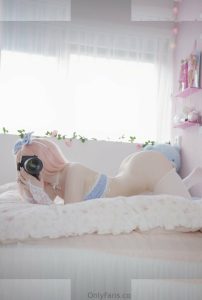 Alina Kim - Image 59