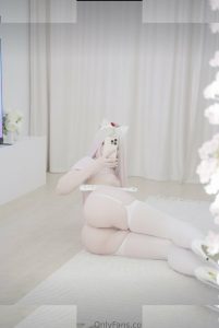 Alina Kim - Image 45