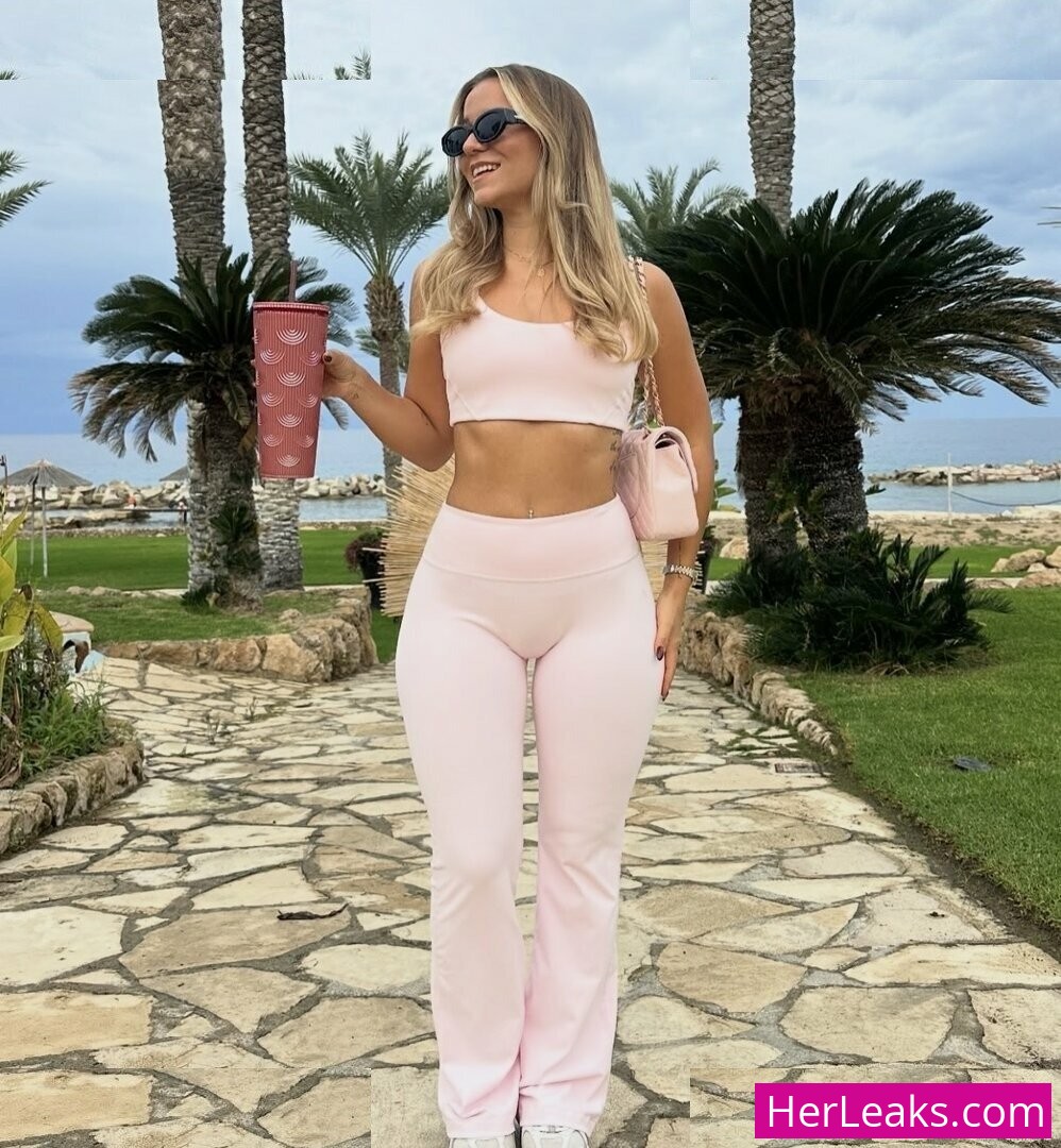 Alina Wachinger - Image 33