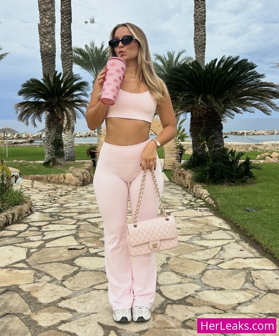 Alina Wachinger - Image 31