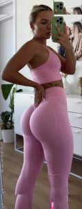 Alina Wachinger - Image 8