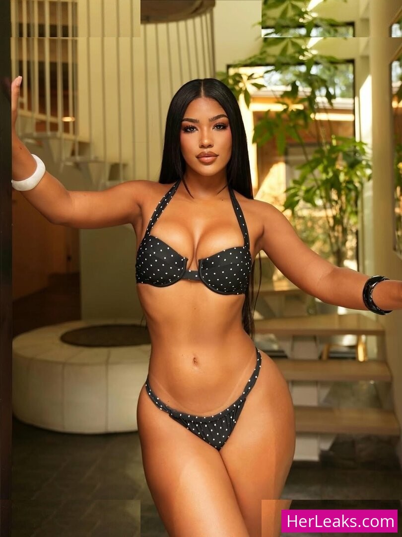 Andreina Santos - Image 37