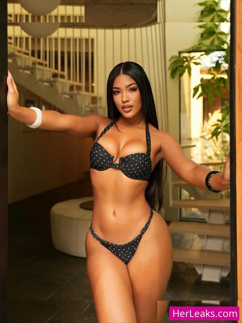 Andreina Santos - Image 36
