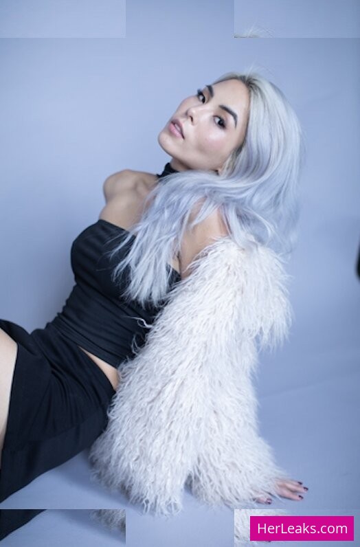 Anna Akana - Image 57