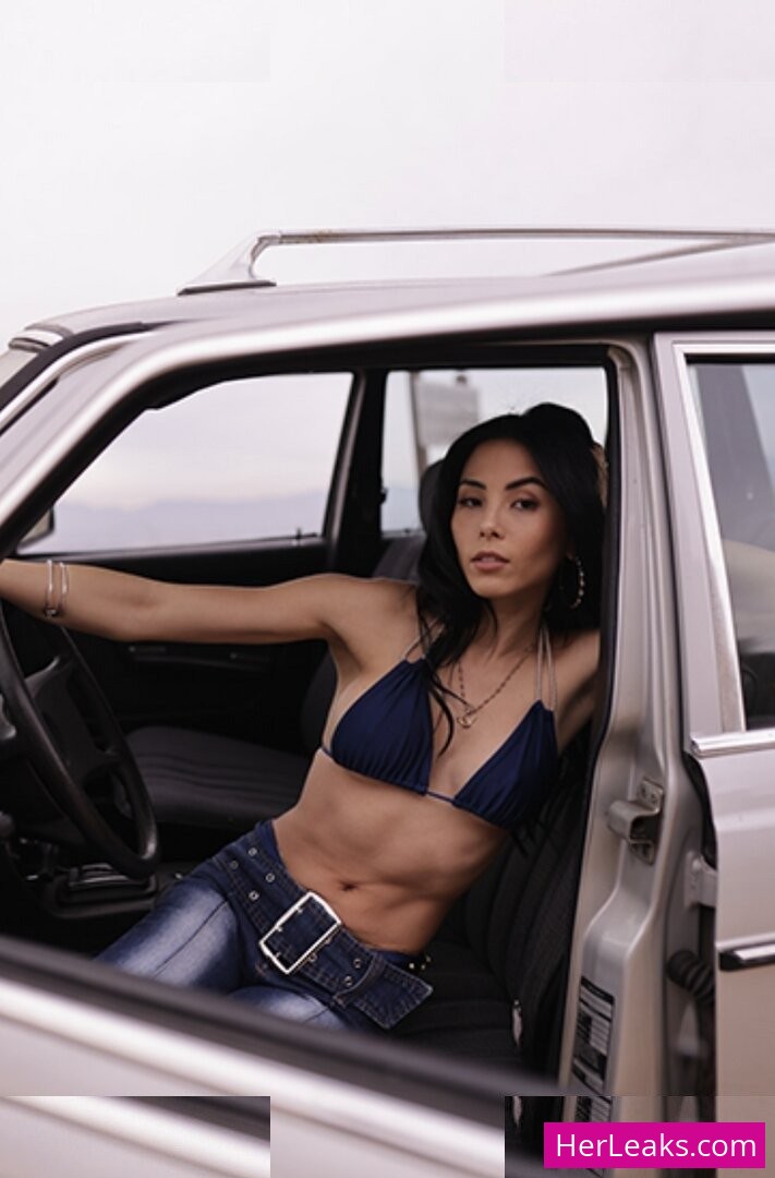 Anna Akana - Image 39