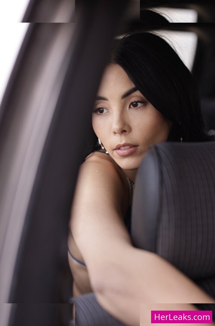 Anna Akana - Image 16