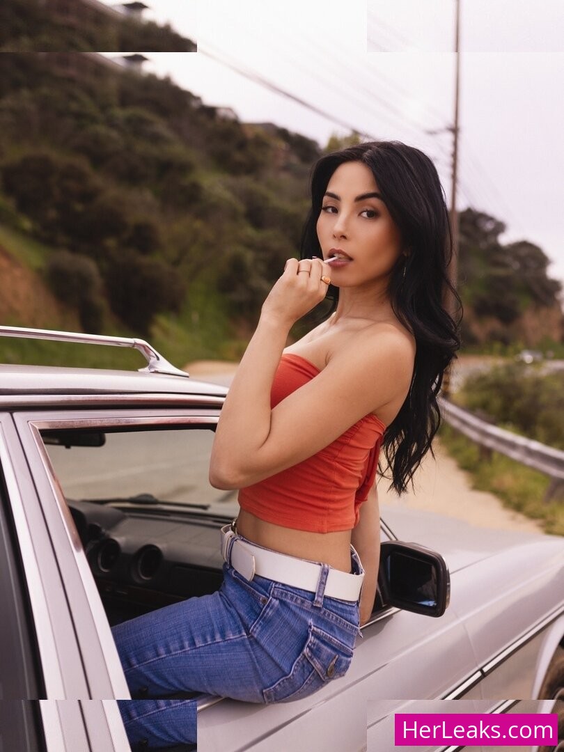 Anna Akana - Image 4