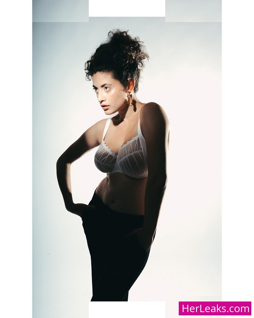 Anna Pittureri - Image 125
