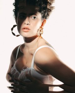 Anna Pittureri - Image 122