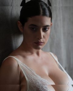 Anna Pittureri - Image 112