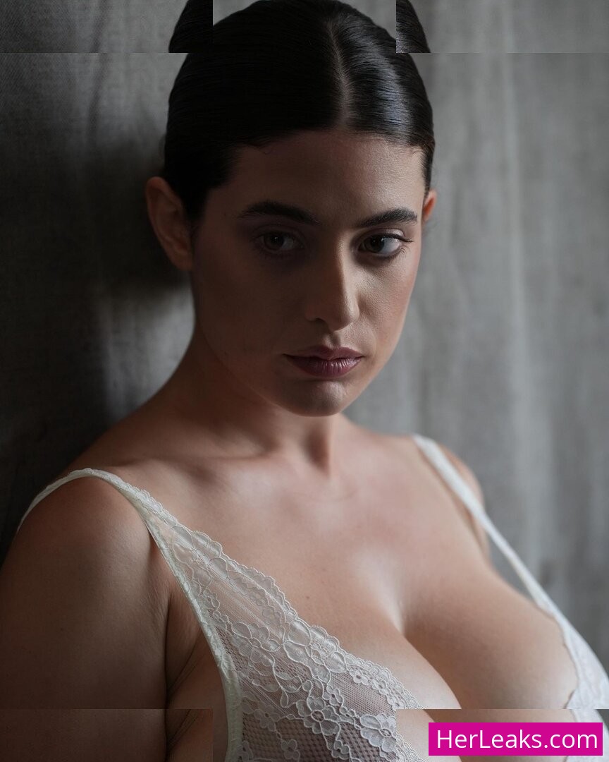 Anna Pittureri - Image 112