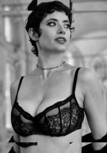 Anna Pittureri - Image 73