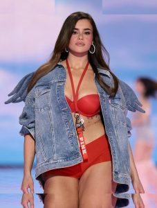 Barbie Ferreira - Image 118