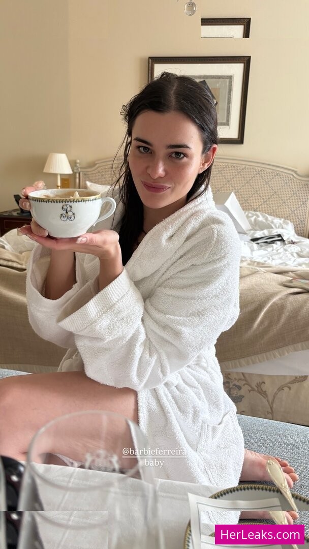 Barbie Ferreira - Image 54