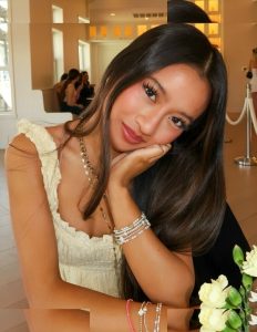 Bella Luu - Image 12