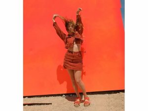 Billie Lourd - Image 30