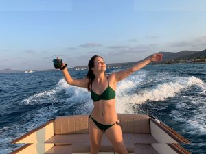 Billie Lourd - Image 26