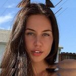 Brit Manuela - Image 1