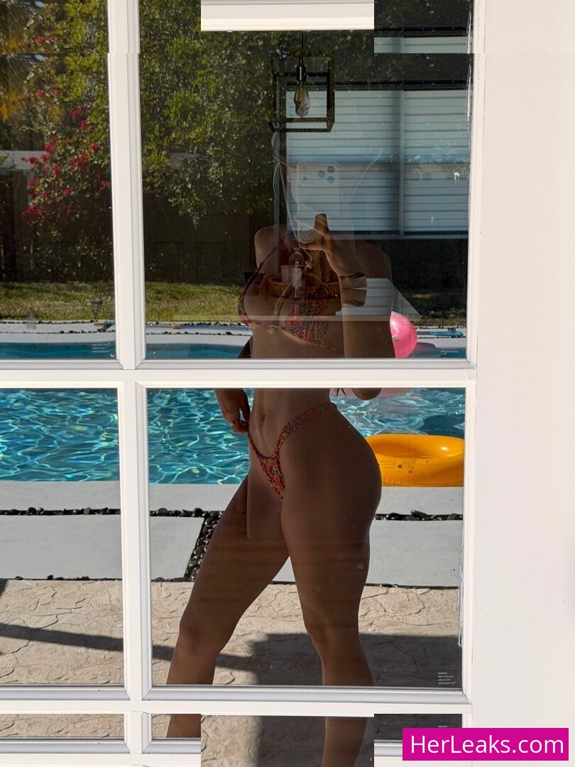 Brit Manuela - Image 152