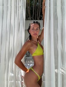 Brit Manuela - Image 124