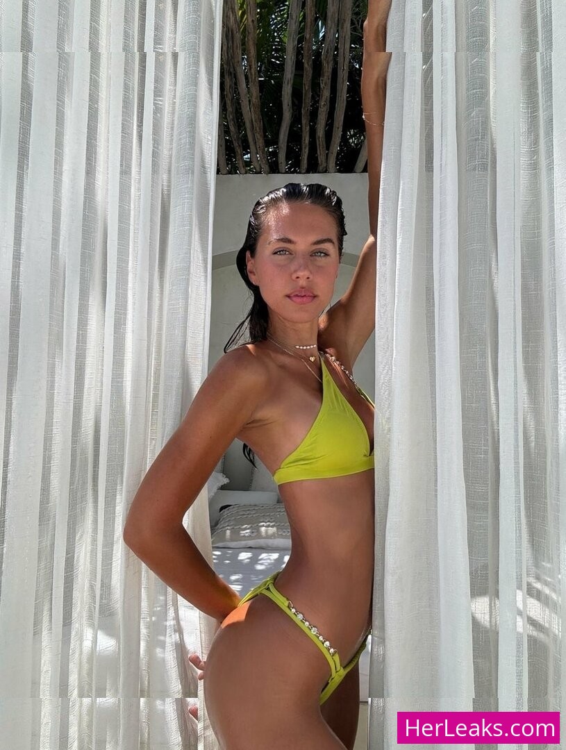 Brit Manuela - Image 124