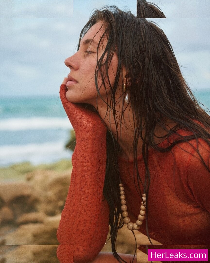 Brit Manuela - Image 20