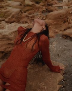 Brit Manuela - Image 16