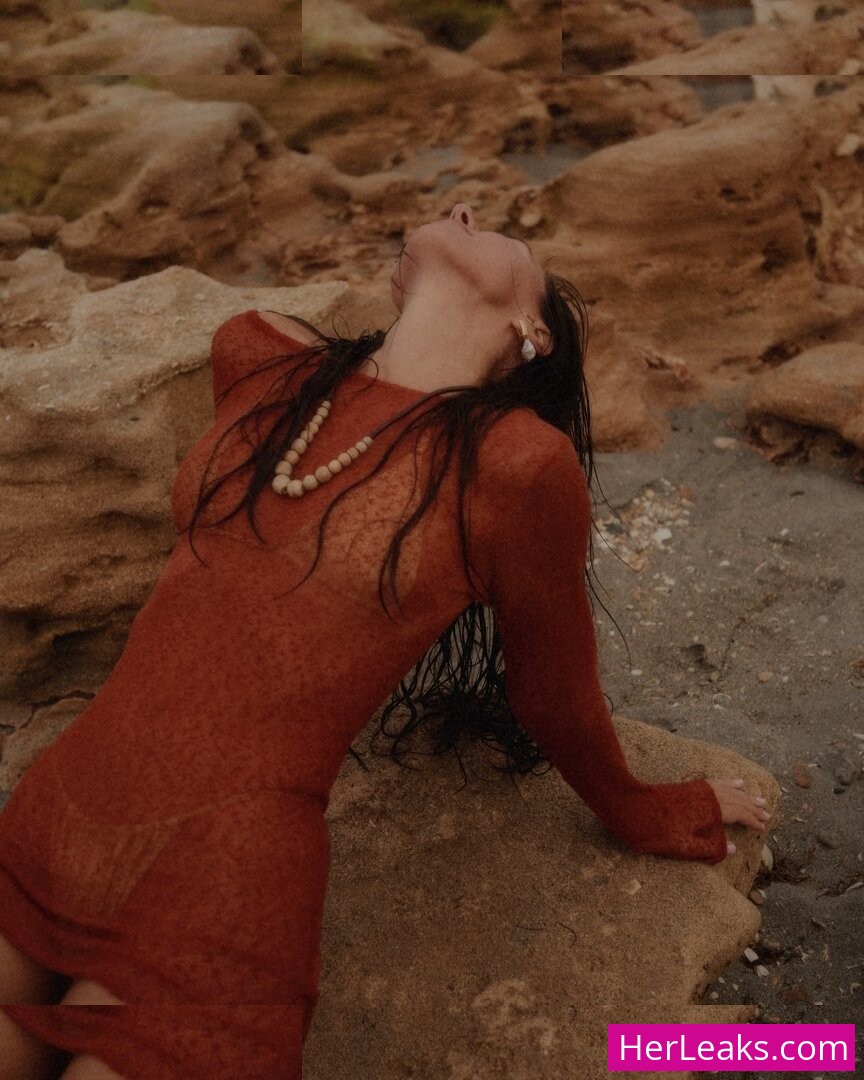 Brit Manuela - Image 16