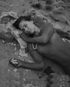 Brit Manuela - Image 15
