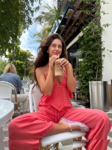 Brit Manuela - Image 12