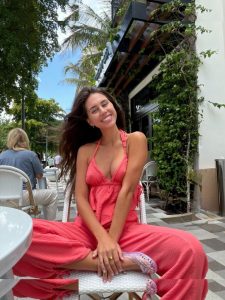 Brit Manuela - Image 11