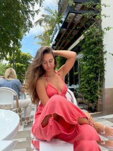 Brit Manuela - Image 10