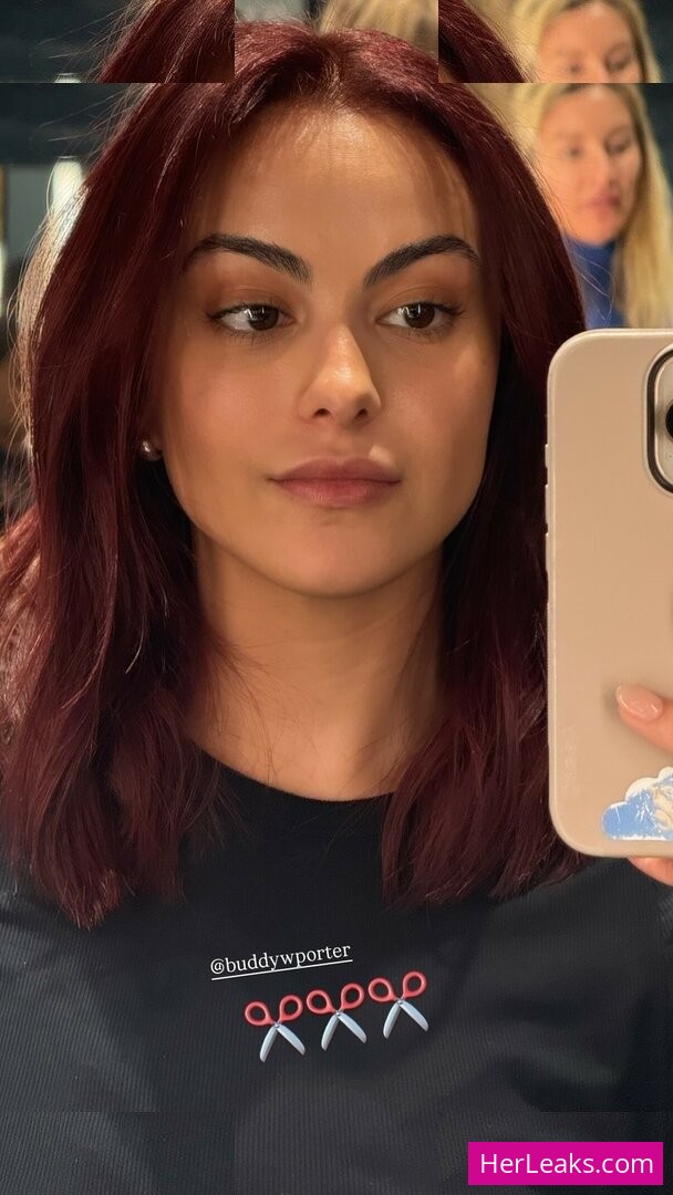 Camila Mendes - Image 118