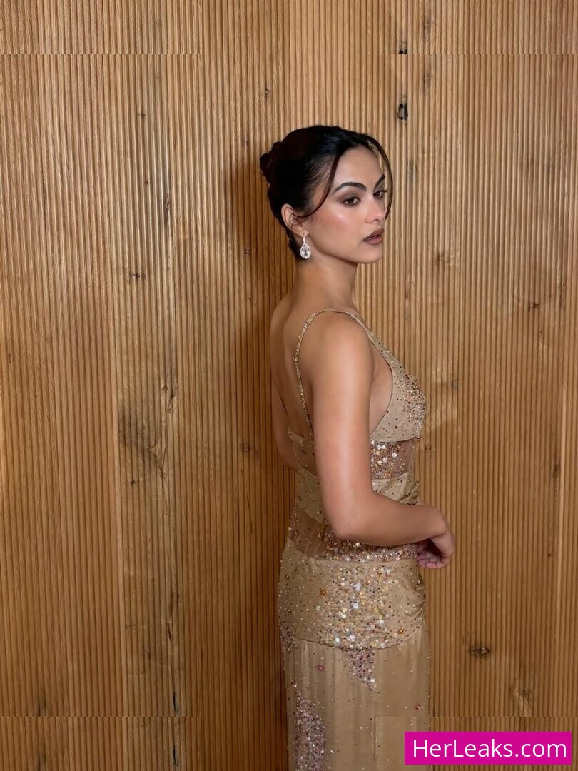 Camila Mendes - Image 67