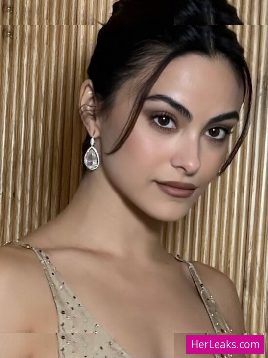 Camila Mendes - Image 63