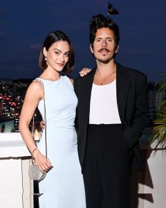 Camila Mendes - Image 41