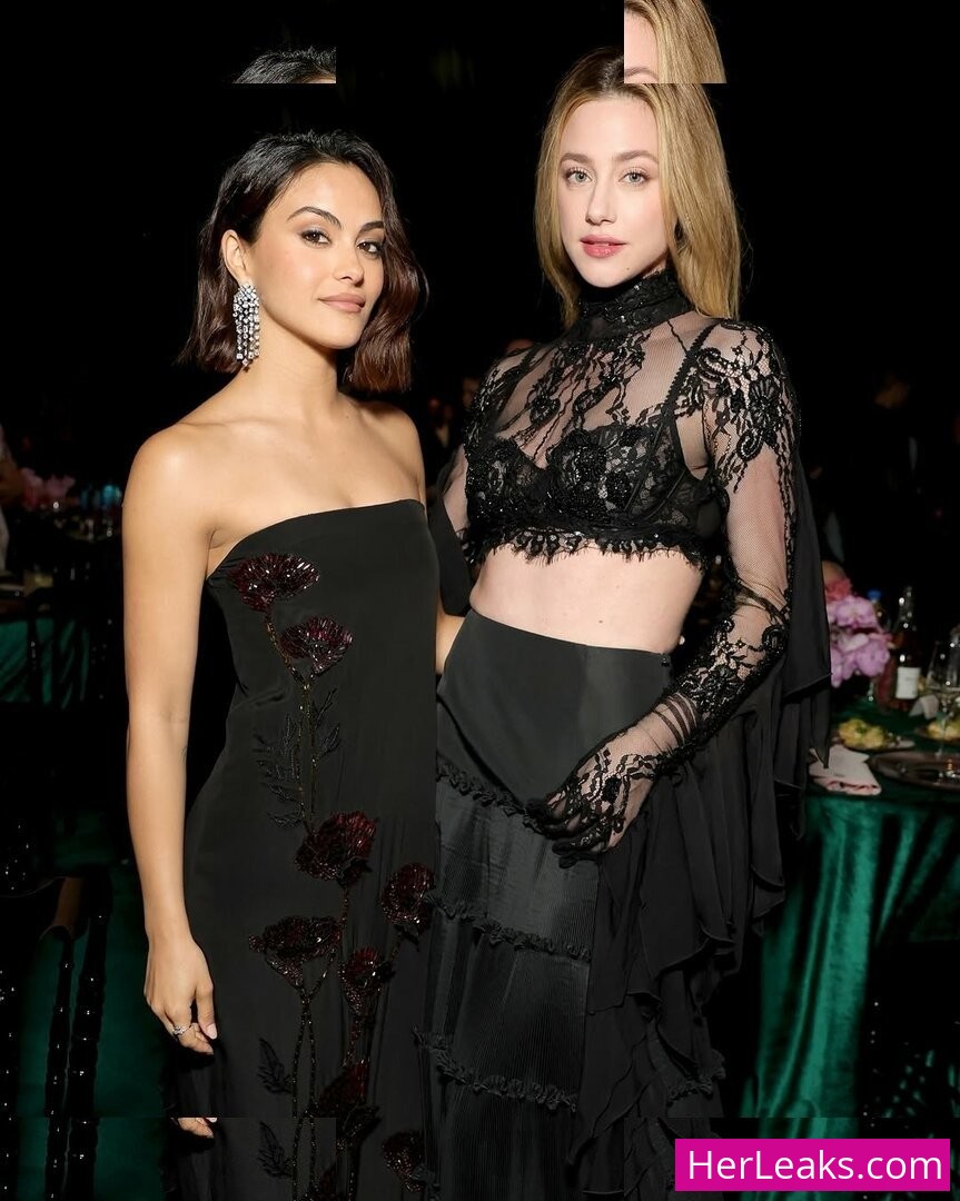 Camila Mendes - Image 14